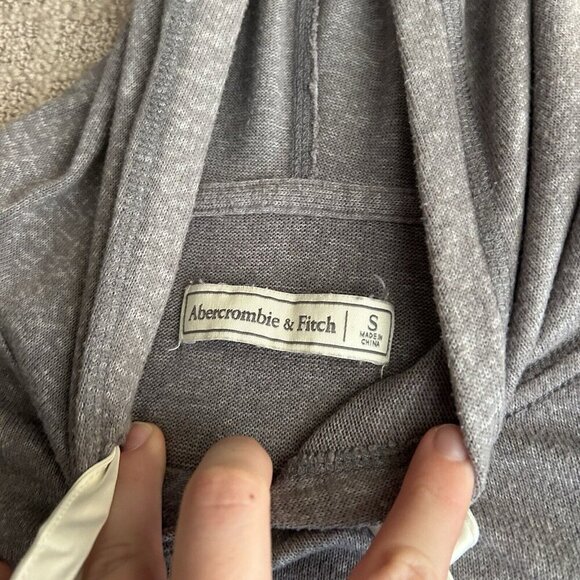 Abercrombie & Fitch Hoodie Unisex Small S Gray Sweatshirt Soft Logo Drawstring - Picture 4 of 5